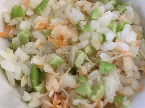 《離乳食完了期》さわらと枝豆と人参の混ぜご飯